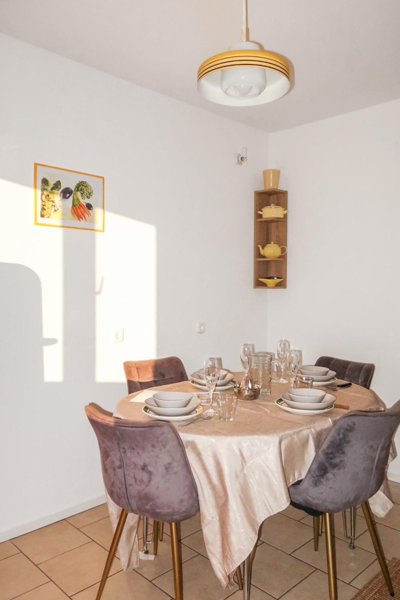 Homestay - Panoramablick Ueber Buedingen Экстерьер фото